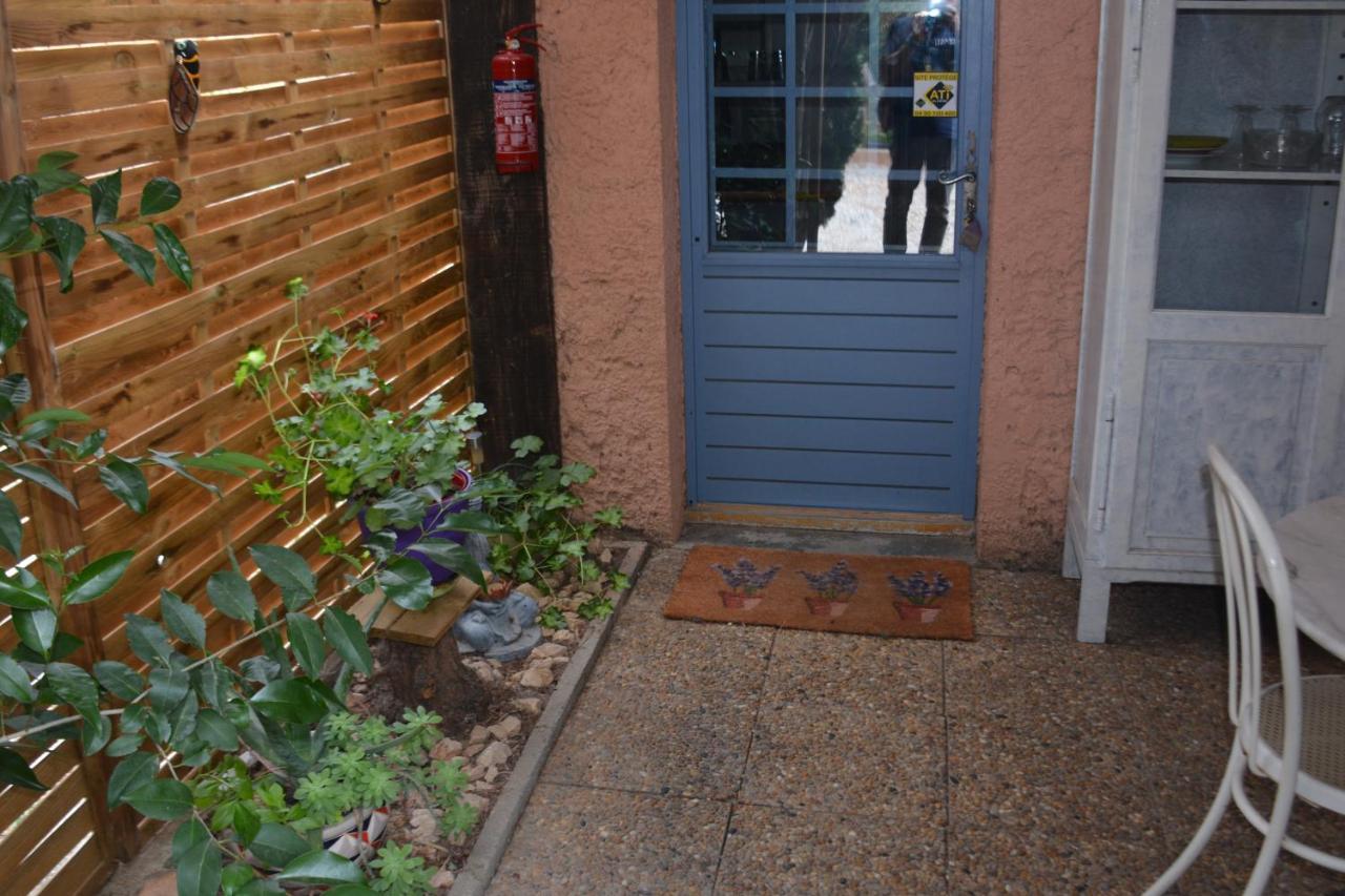 Mas Les Cigales Bed and Breakfast Roaix Eksteriør billede